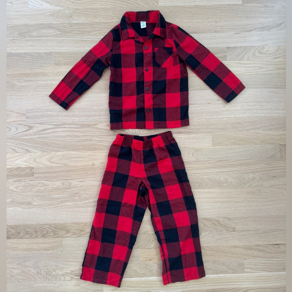 Buffalo plaid matching holiday Christmas pajamas sizes 2T and 4T available